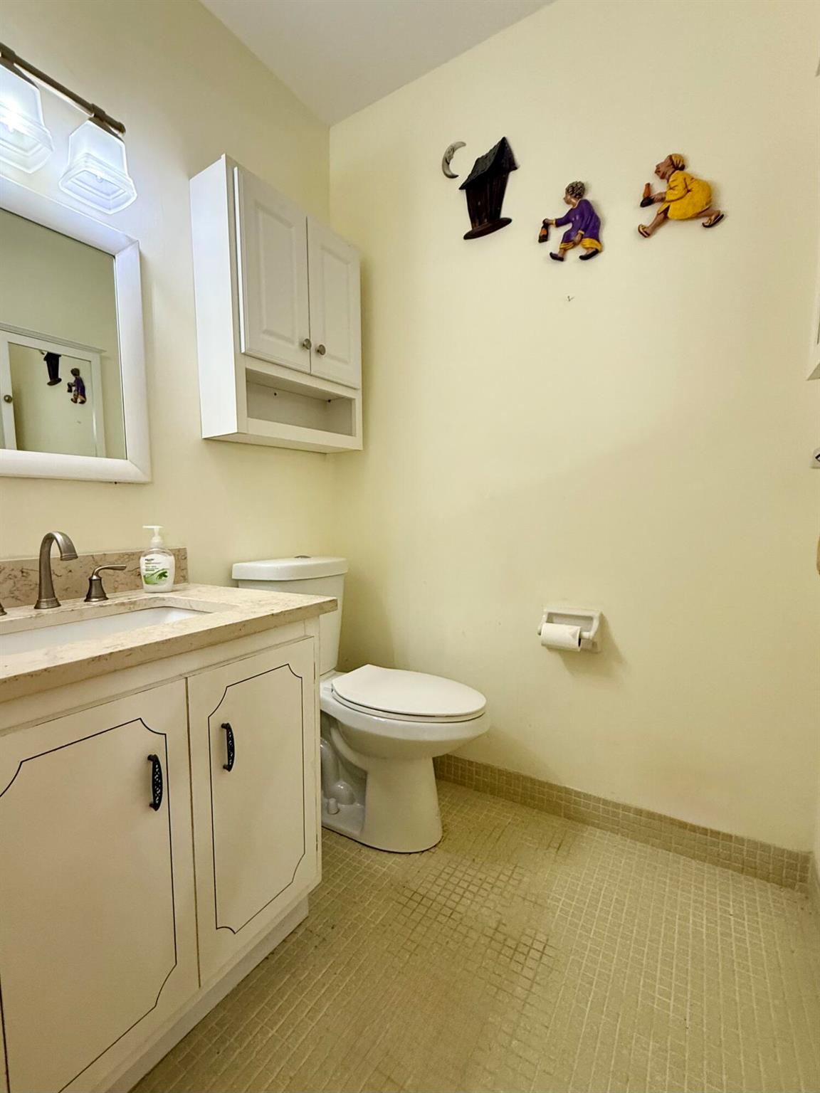 HIGH POINT WEST CONDO 2 - Residential