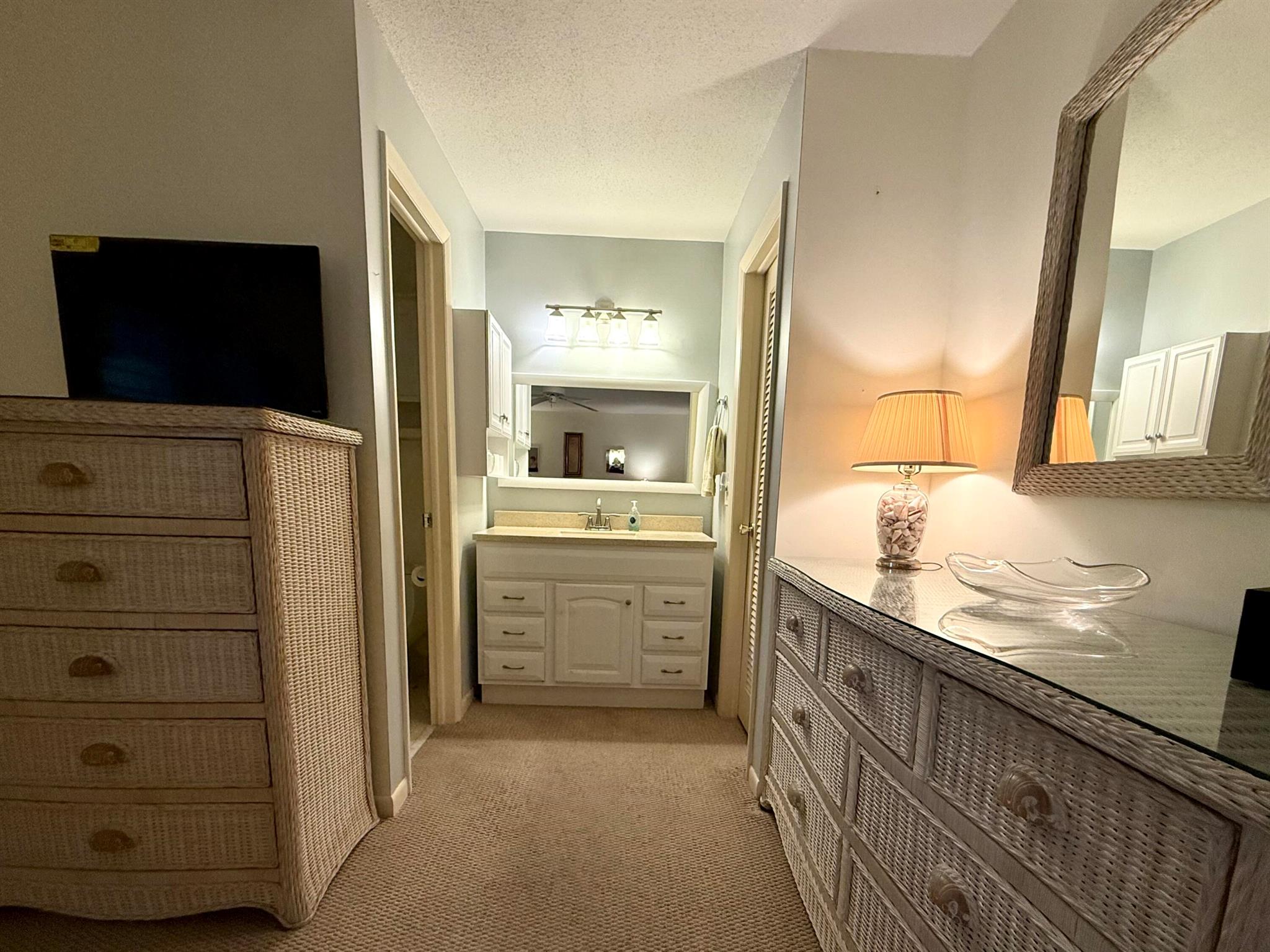 HIGH POINT WEST CONDO 2 - Residential