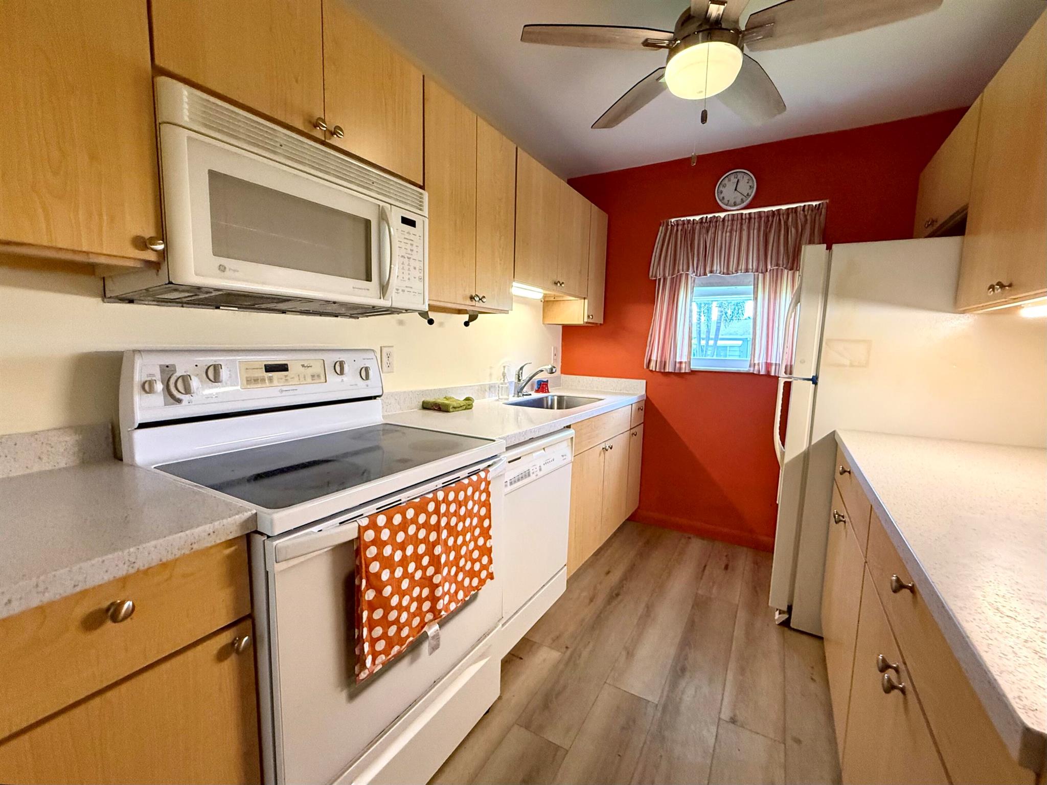 HIGH POINT WEST CONDO 2 - Residential