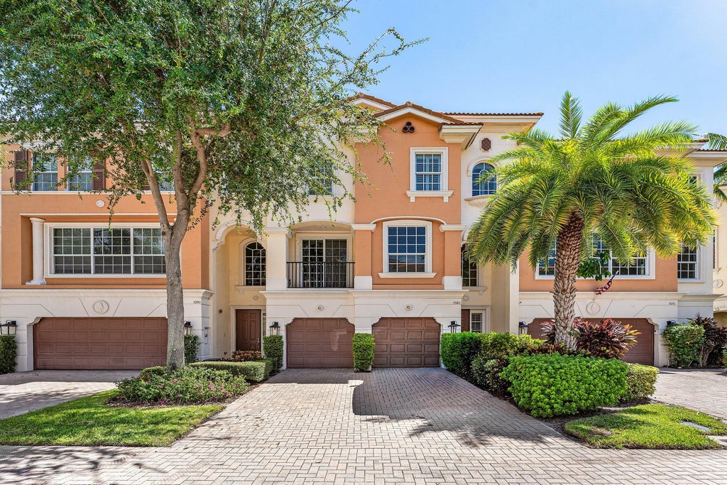 Photo of 5580 NE TRIESTE Way, Boca Raton, FL 33487 (MLS # B26077995)