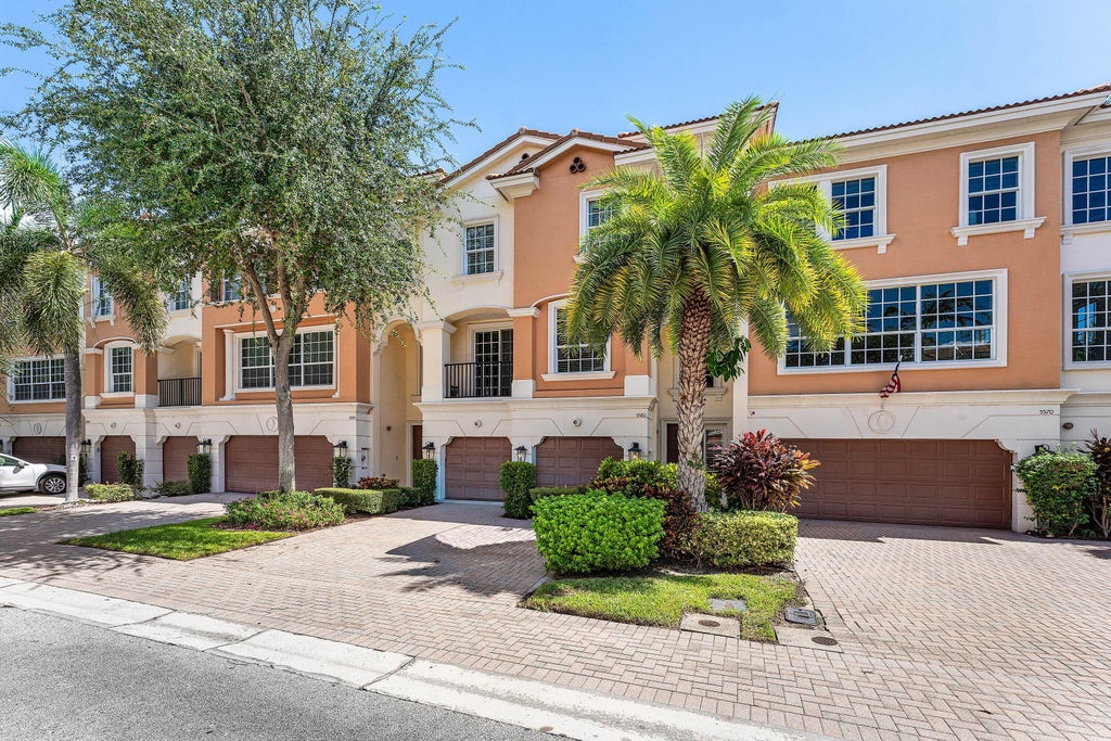 Photo of 5580 NE TRIESTE Way, Boca Raton, FL 33487 (MLS # B26077995)