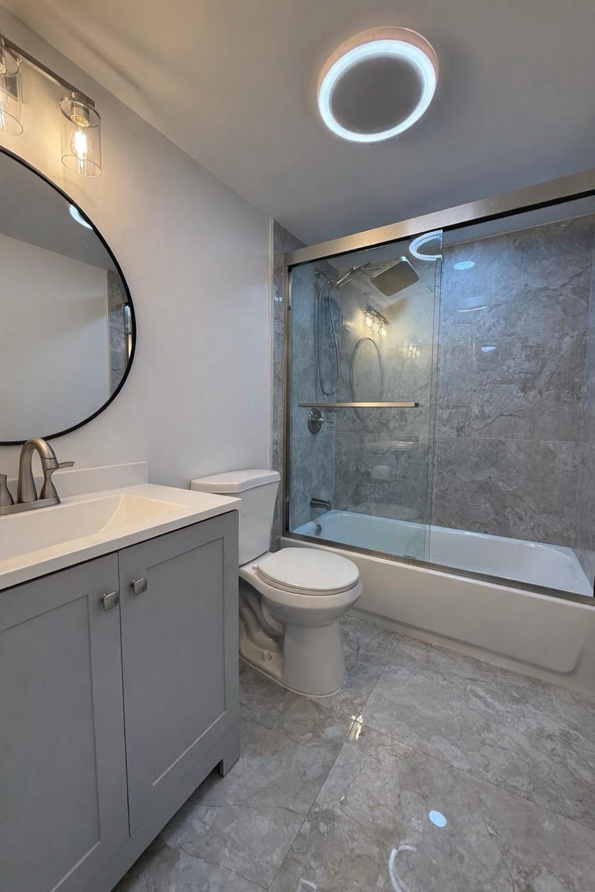 RACQUET CLUB - Residential Lease