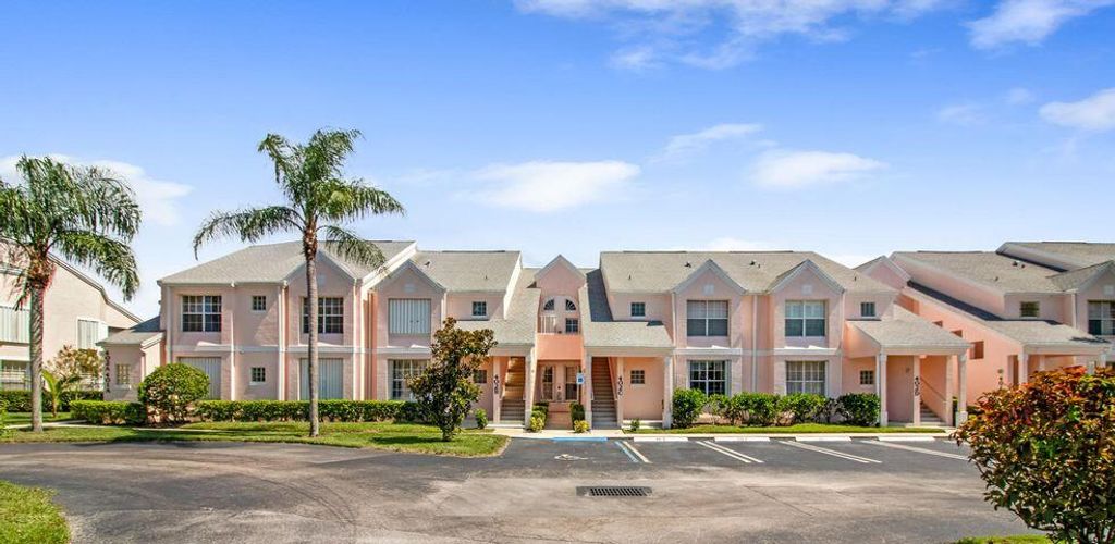 Photo of 402 Muirfield Court #402c, Jupiter, FL 33458 (MLS # R10951153)