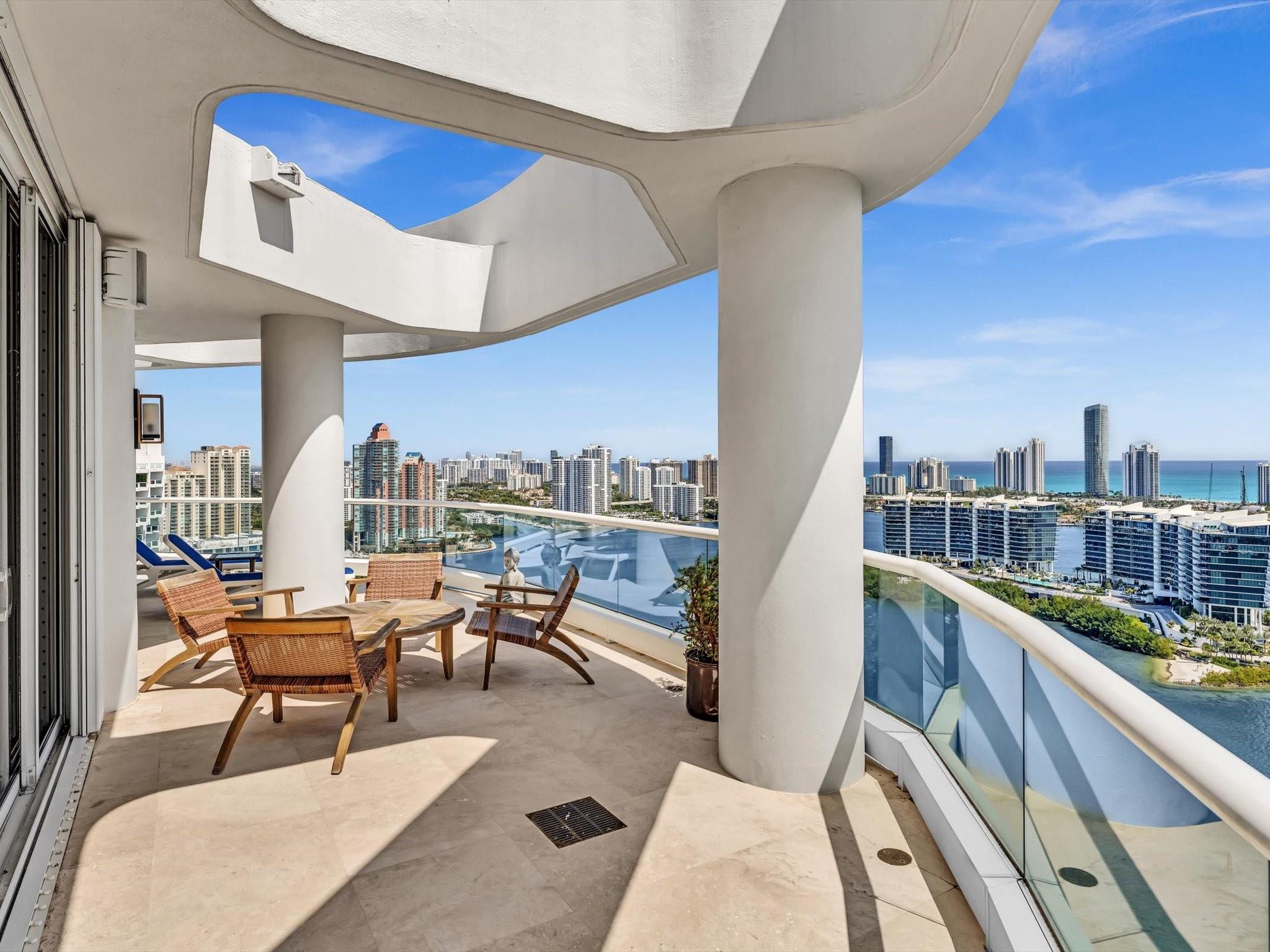 7000 ISL BLVD WILLIAMS IS - Residential