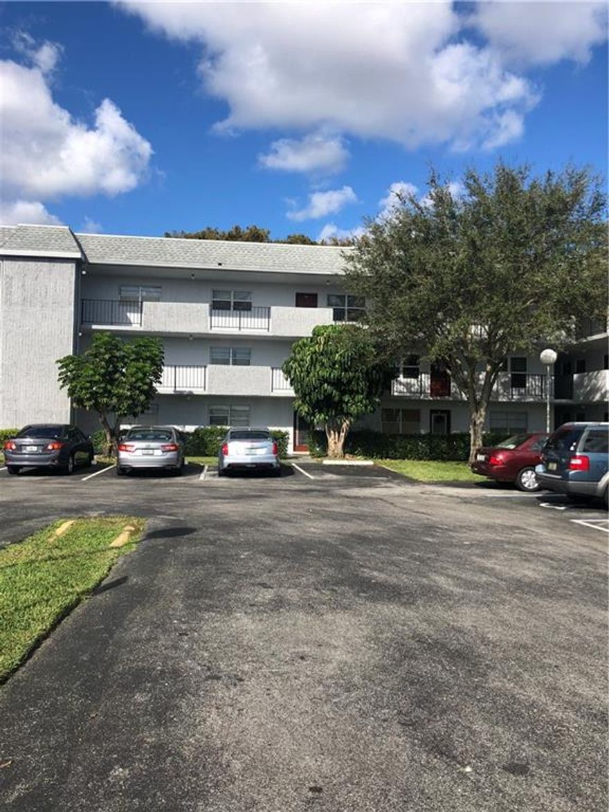 Investor Special!  3rd Floor Condo, elevator access, washer and dryer in unit, beautiful golf and water views with enclosed balcony.  Clubhouse with pool.  55+ community.  Centrally located near restaurants, stores and shopping. Building has passed its 40 year inspection!