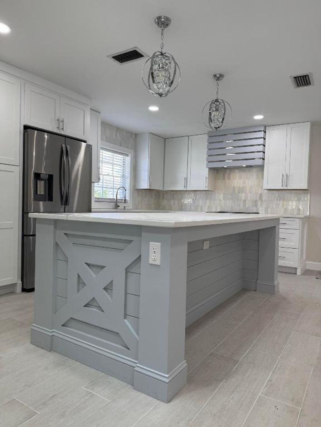 Photo of 2900 21st Lane, Vero Beach, FL 32960 (MLS # R11126837)