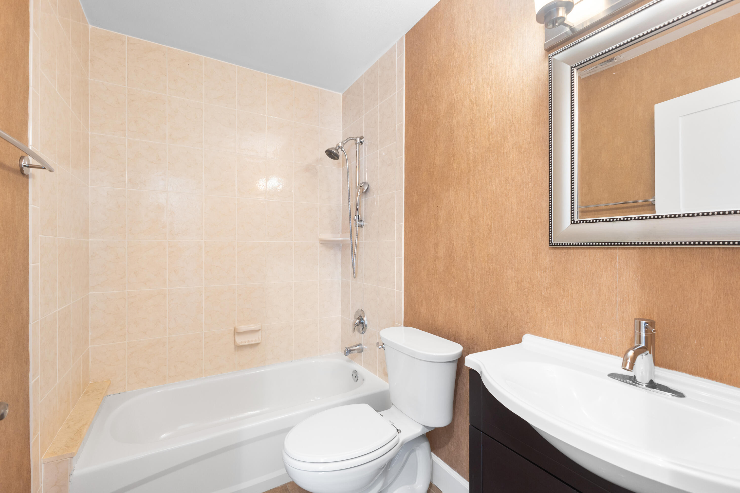 JUPITER IN THE PINES - Residential Lease