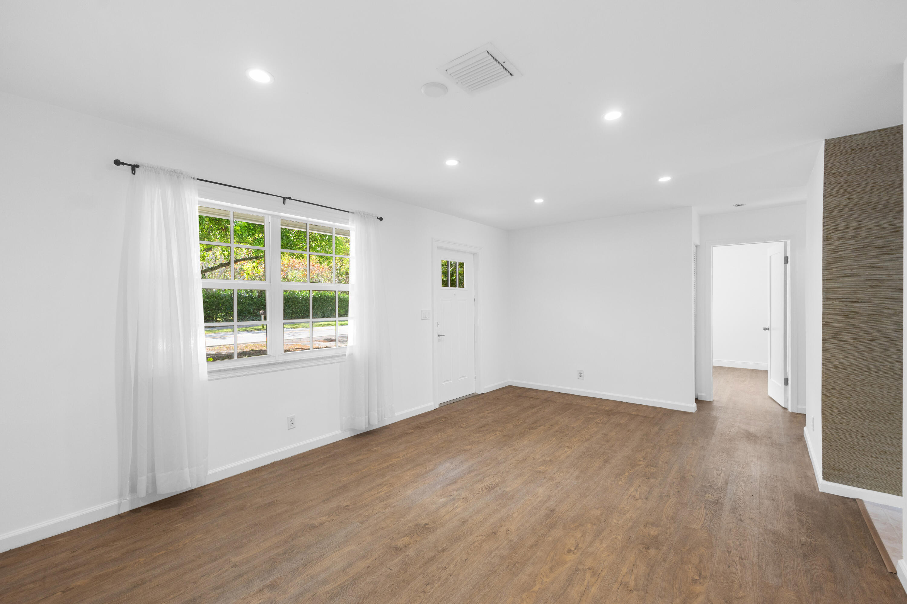 JUPITER IN THE PINES - Residential Lease