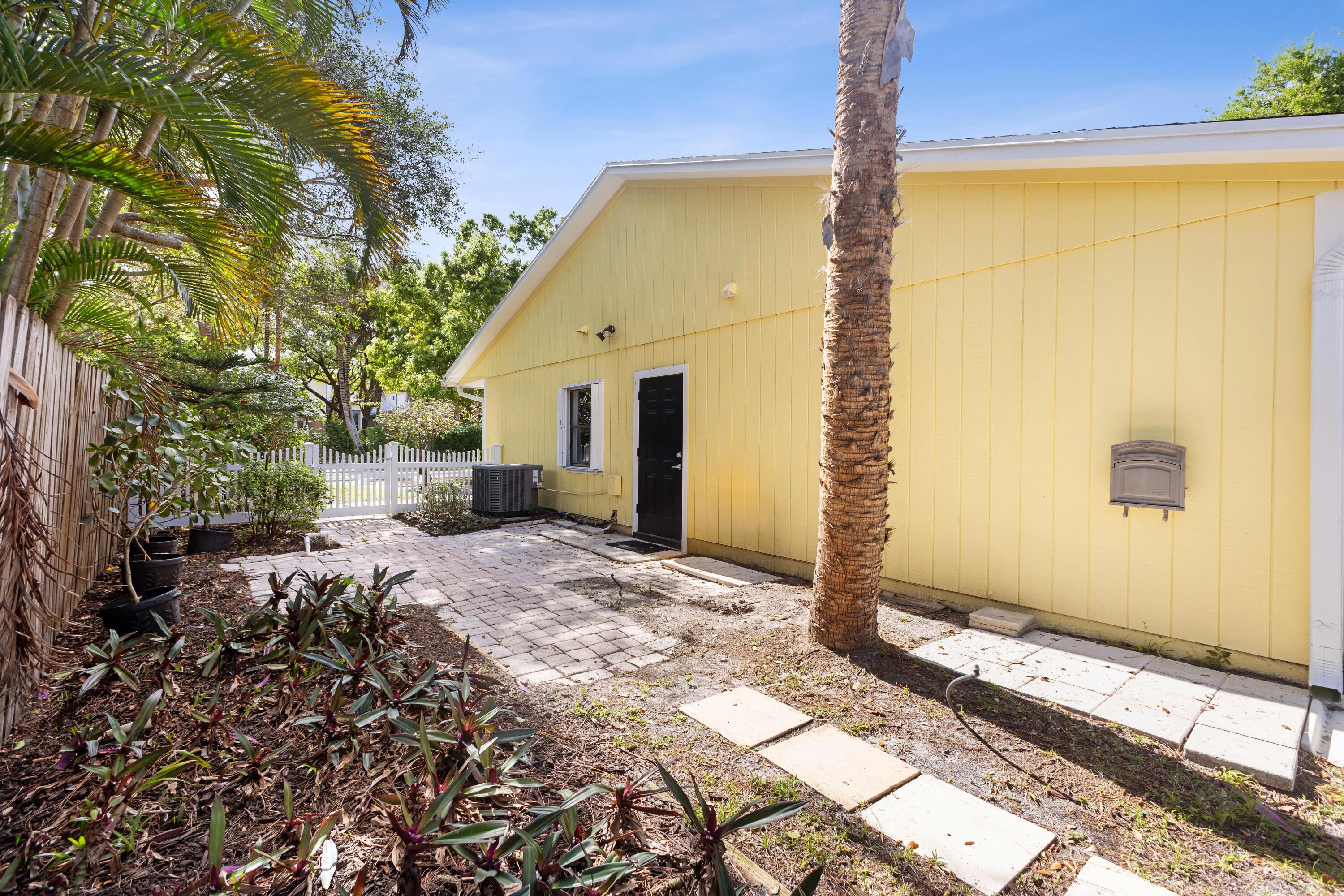 JUPITER IN THE PINES - Residential Lease