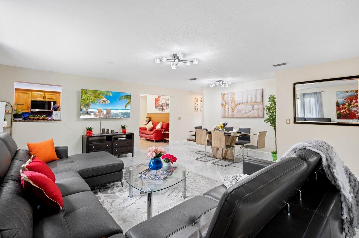 PORT ST LUCIE SECTION 13 - Residential Lease