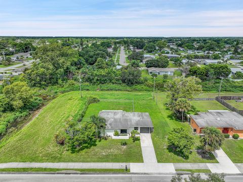 A home in Port St Lucie