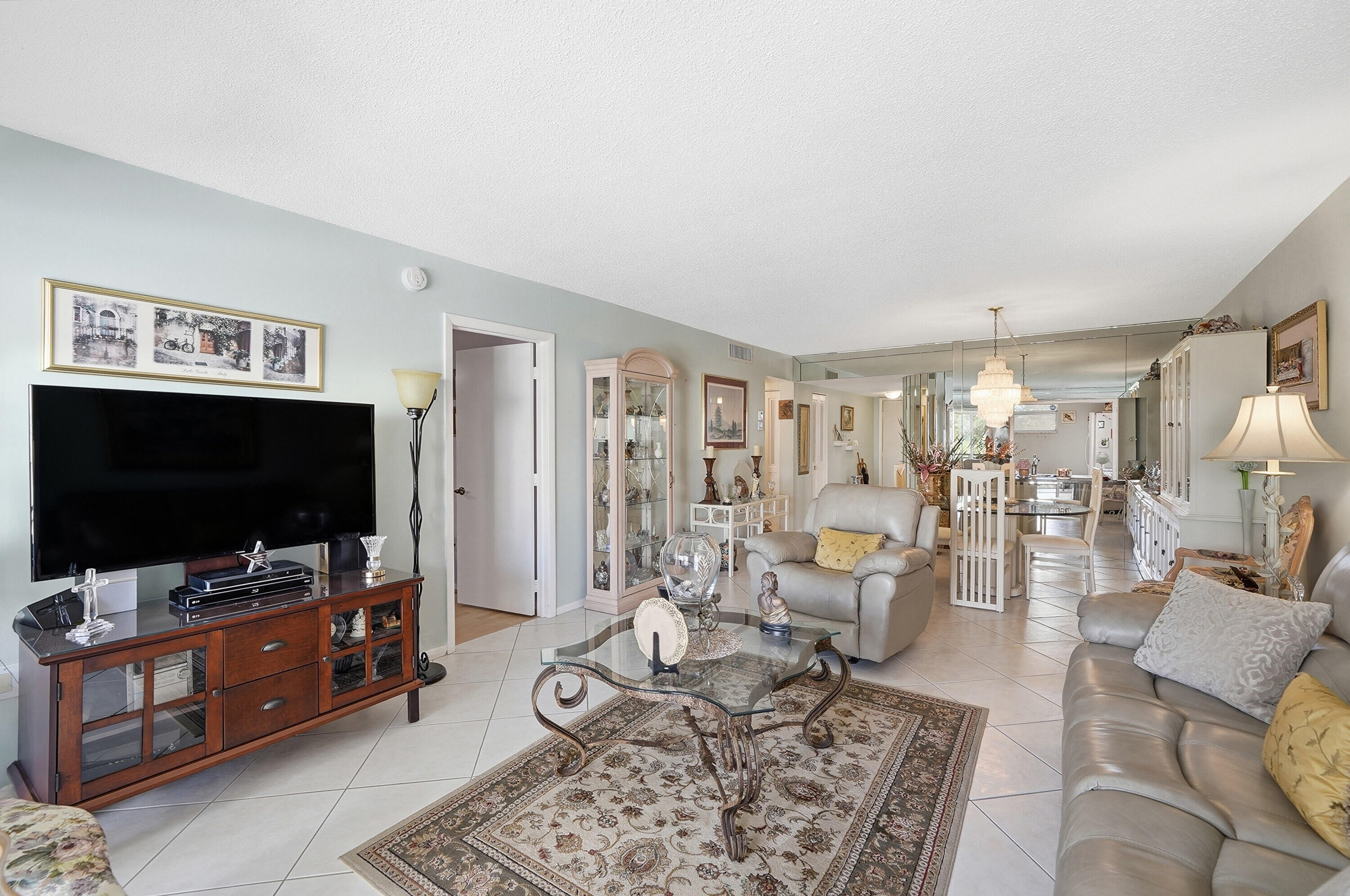 18TH HOLE AT INVERRARY CONDO - Residential