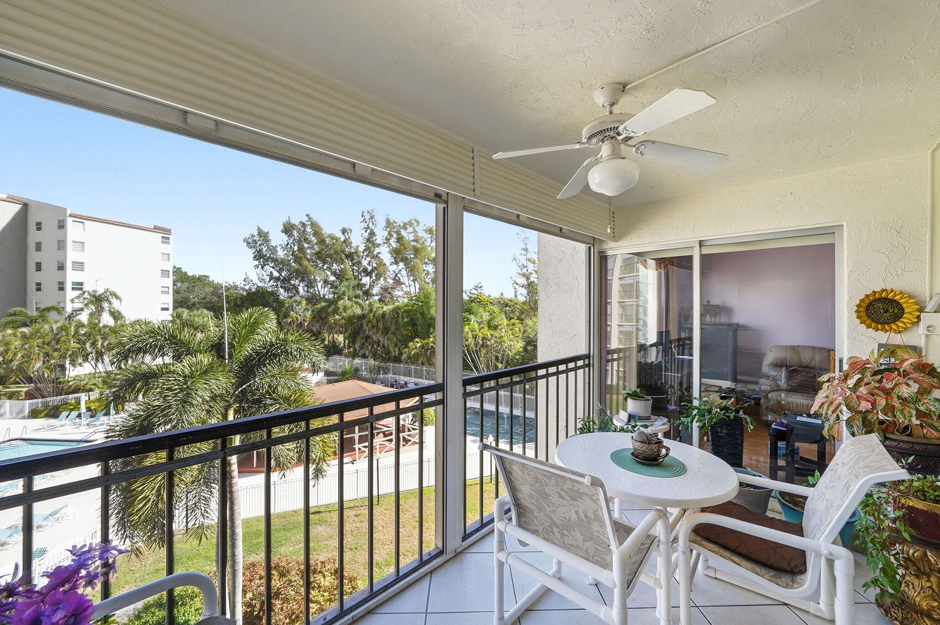 18TH HOLE AT INVERRARY CONDO - Residential