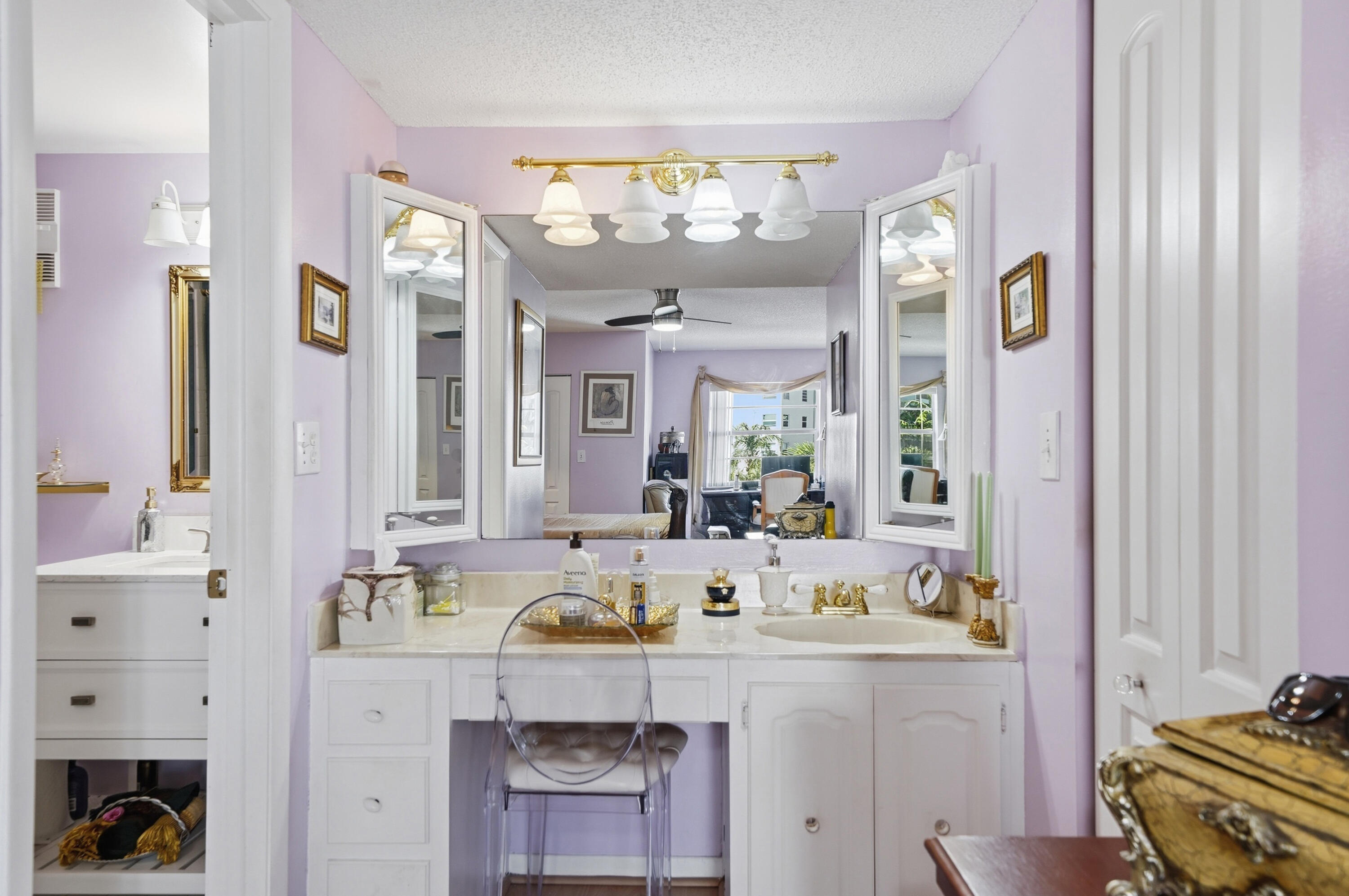 18TH HOLE AT INVERRARY CONDO - Residential