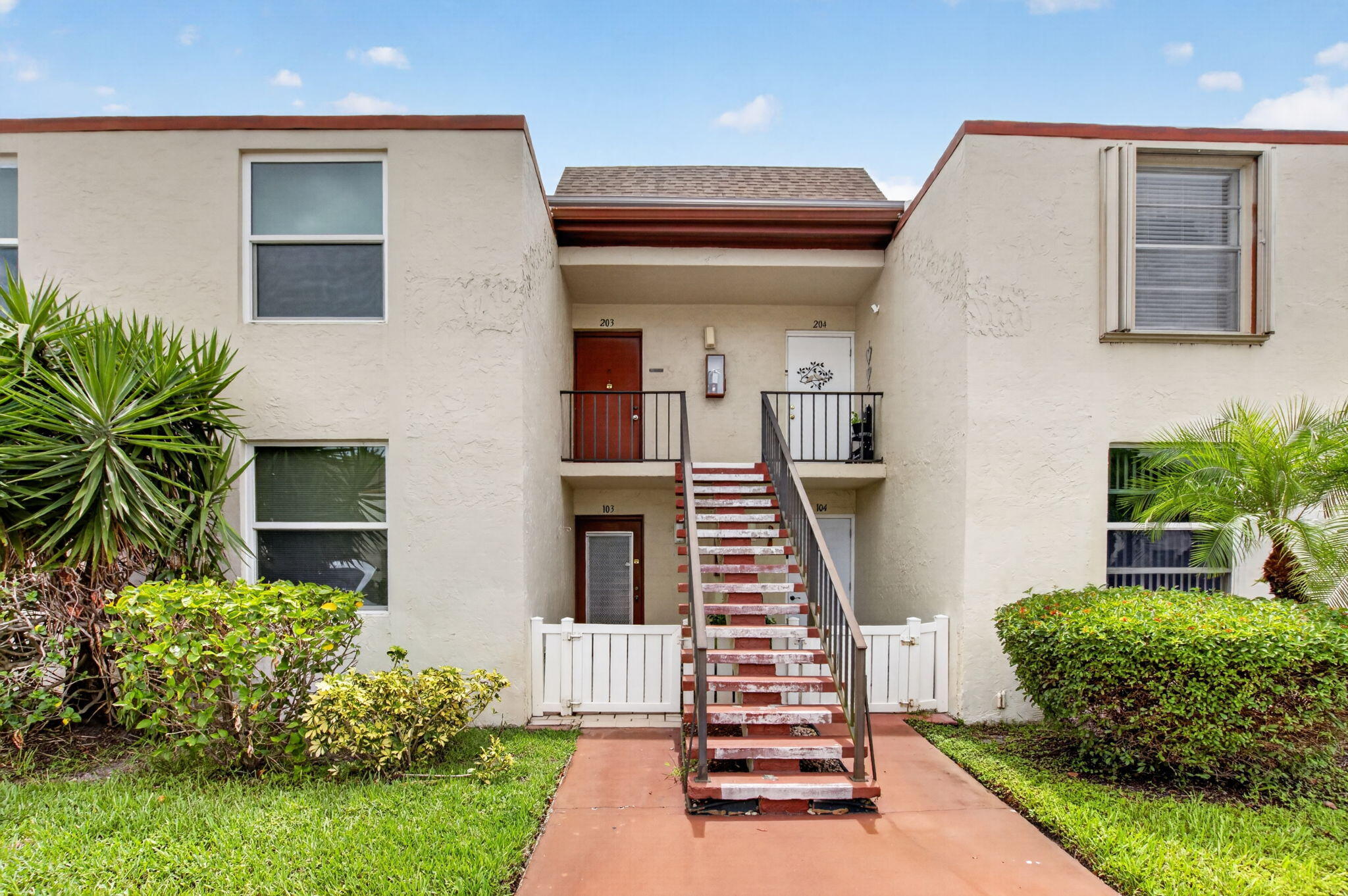 11 Willowbrook Lane 204