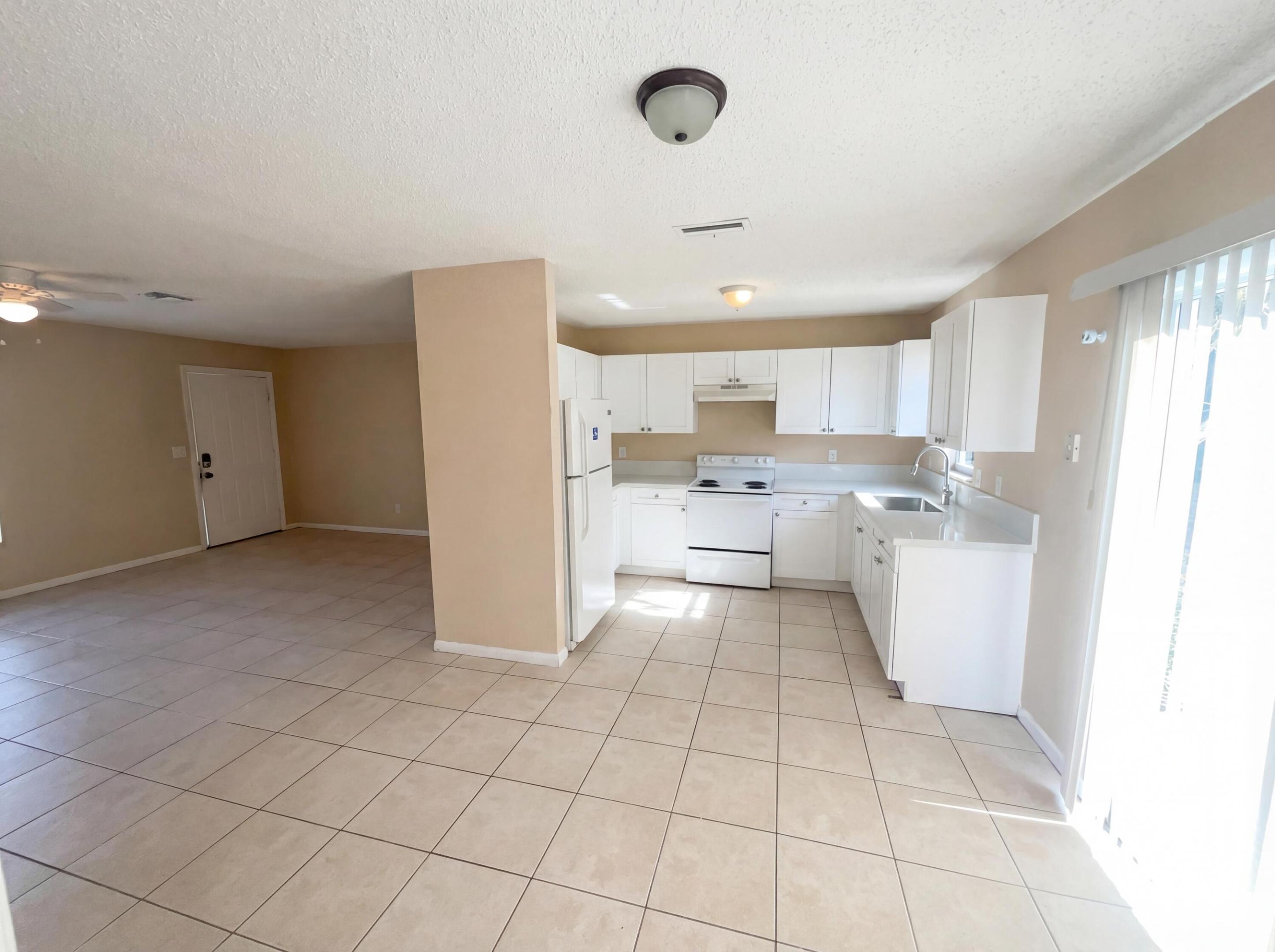 PORT ST LUCIE SECTION 2 - Residential