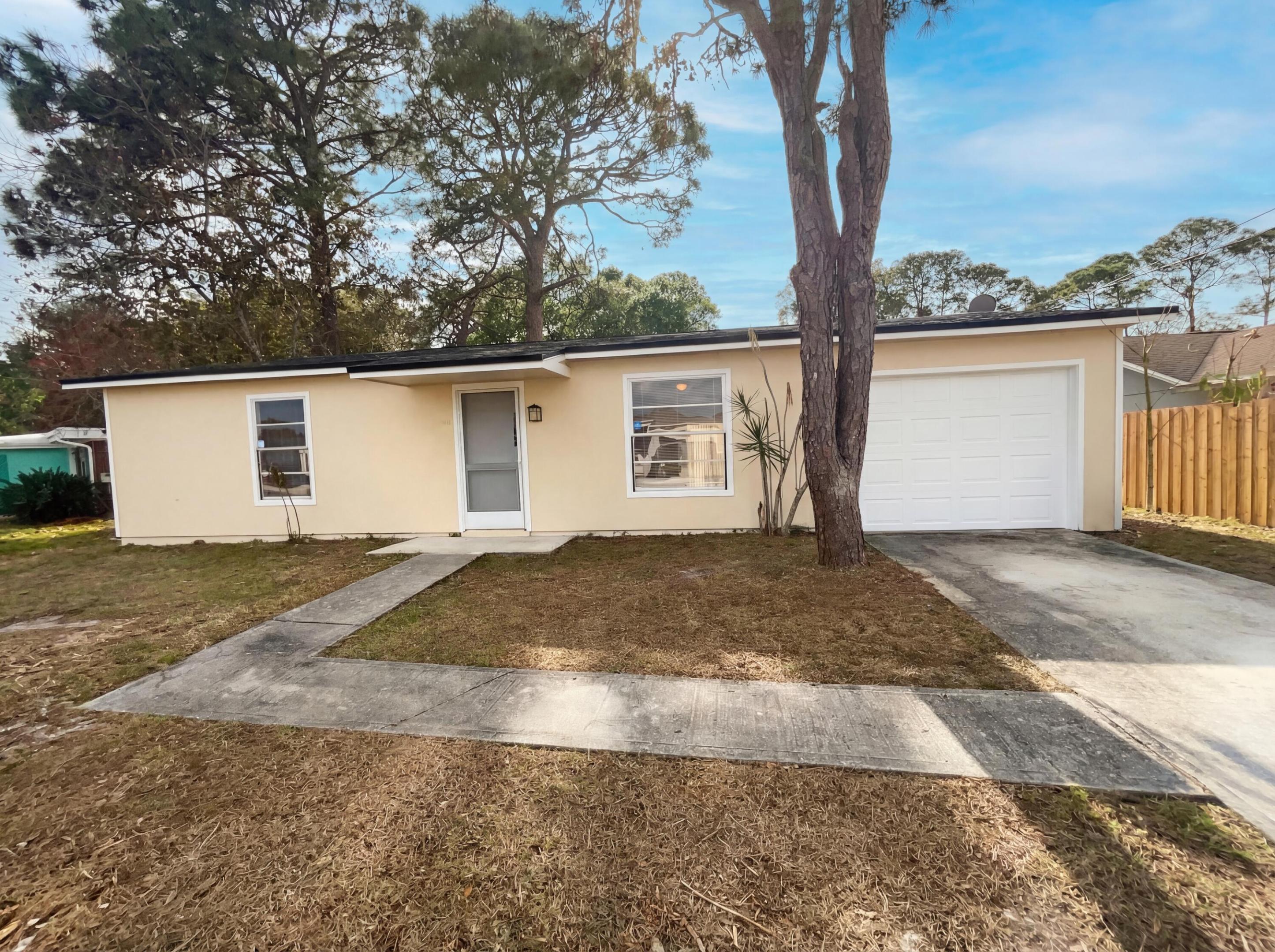 PORT ST LUCIE SECTION 2 - Residential