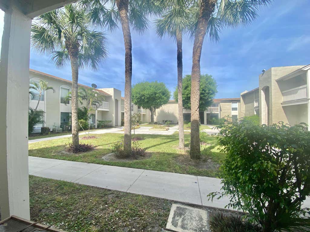 Photo of 1500 N CONGRESS Avenue #B47, West Palm Beach, FL 33401 (MLS # B26055320)