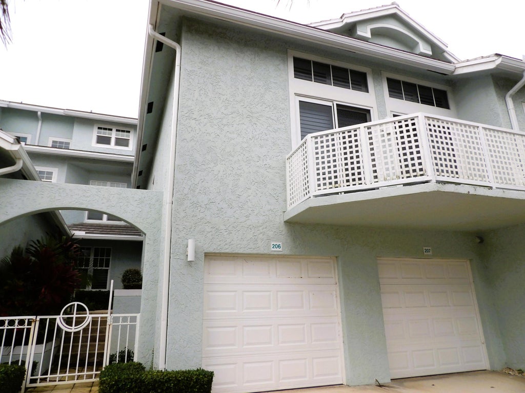 Photo of 206 Mainsail Circle, Jupiter, FL 33477 (MLS # B26079949)