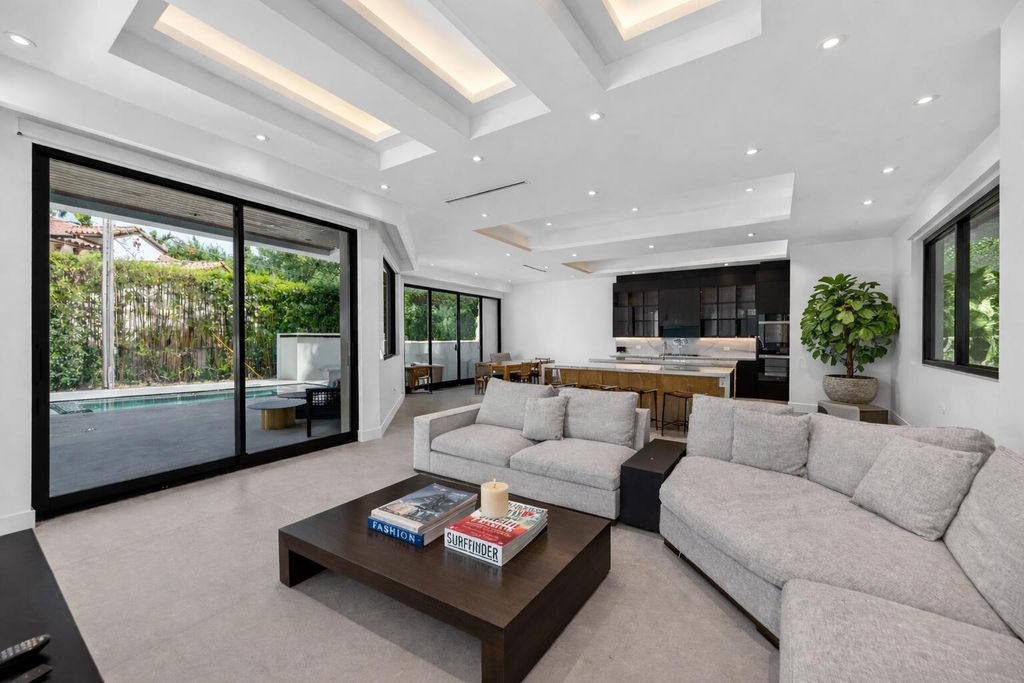 Photo of 1205 SE 5th Court, Fort Lauderdale, FL 33301 (MLS # B26009789)