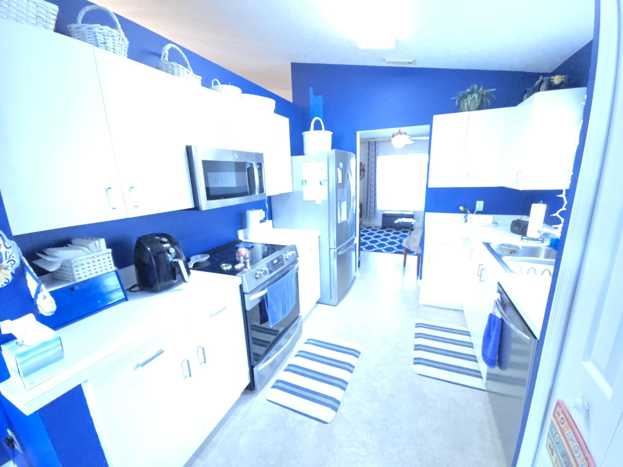 SPANISH LAKES FAIRWAYS NE PHASE - Residential