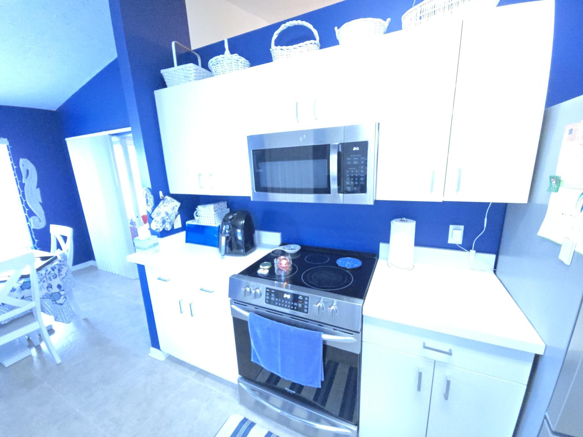 SPANISH LAKES FAIRWAYS NE PHASE - Residential