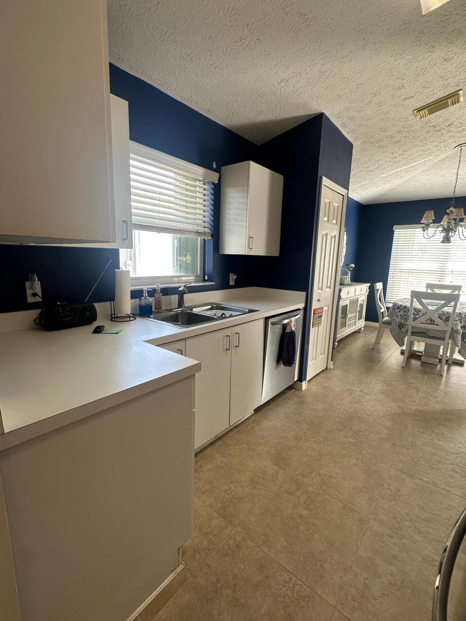 SPANISH LAKES FAIRWAYS NE PHASE - Residential