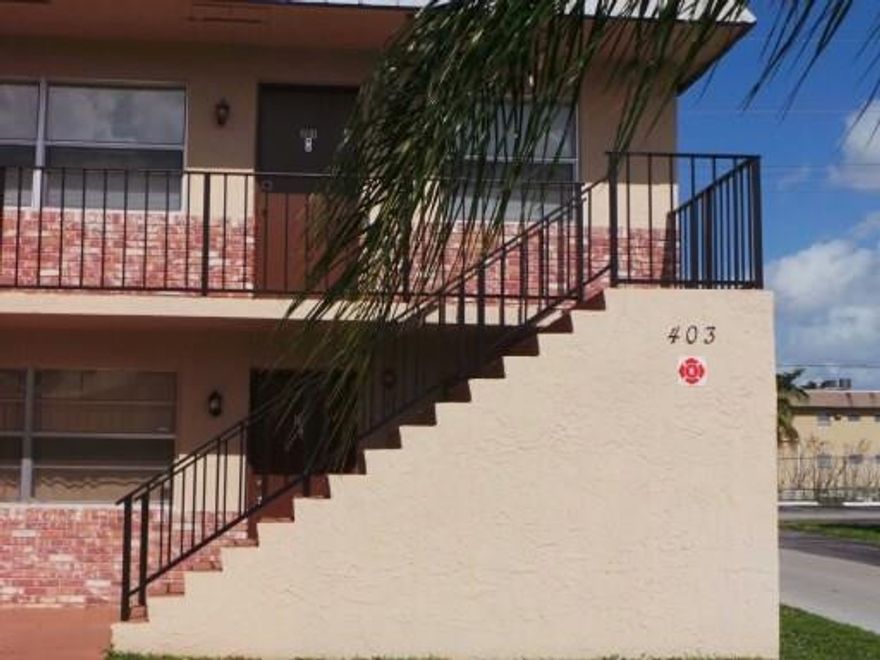 Must see! Remodeled 2/2 in the desired Olive Garden Condominium complex. Remodel done in 2015. Impeccably maintained with granite counter tops. Unit is like NEW! THIS IS NOT A SHORT SALE**CORPORATE OWNED**