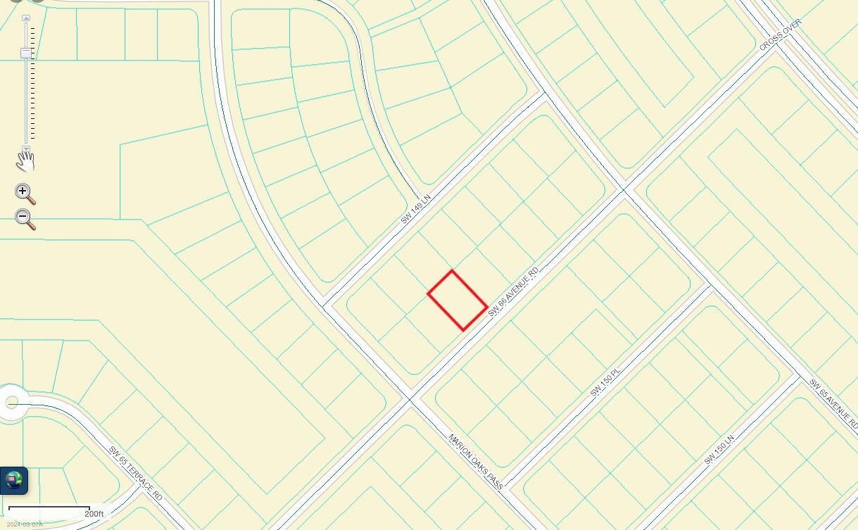 Fantastic single Family home lot!! Approx 1/4 acre, great for investors and even better for your permanent private home!!