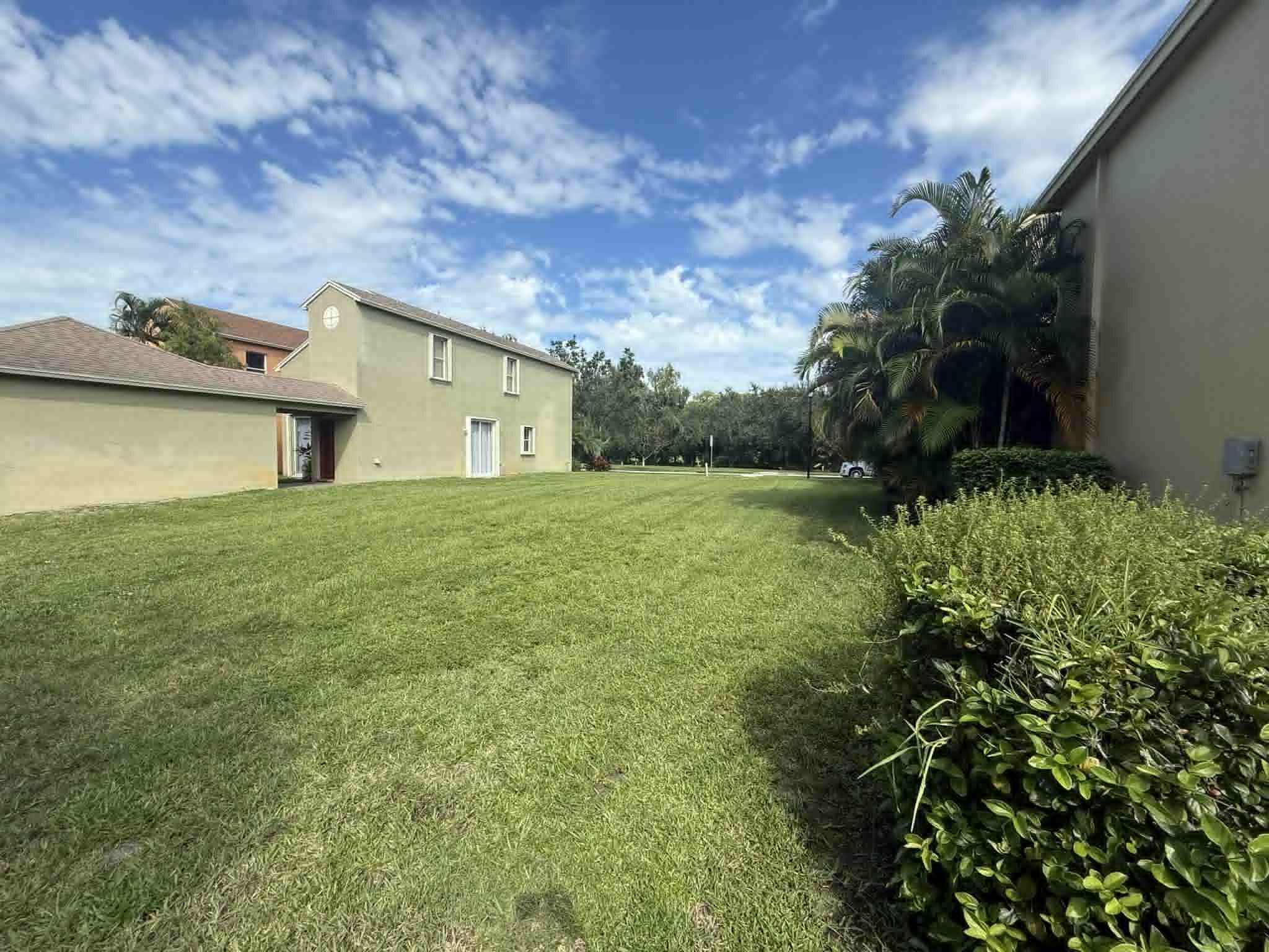 EAST LAKE VILLAGE NO 3 - Land