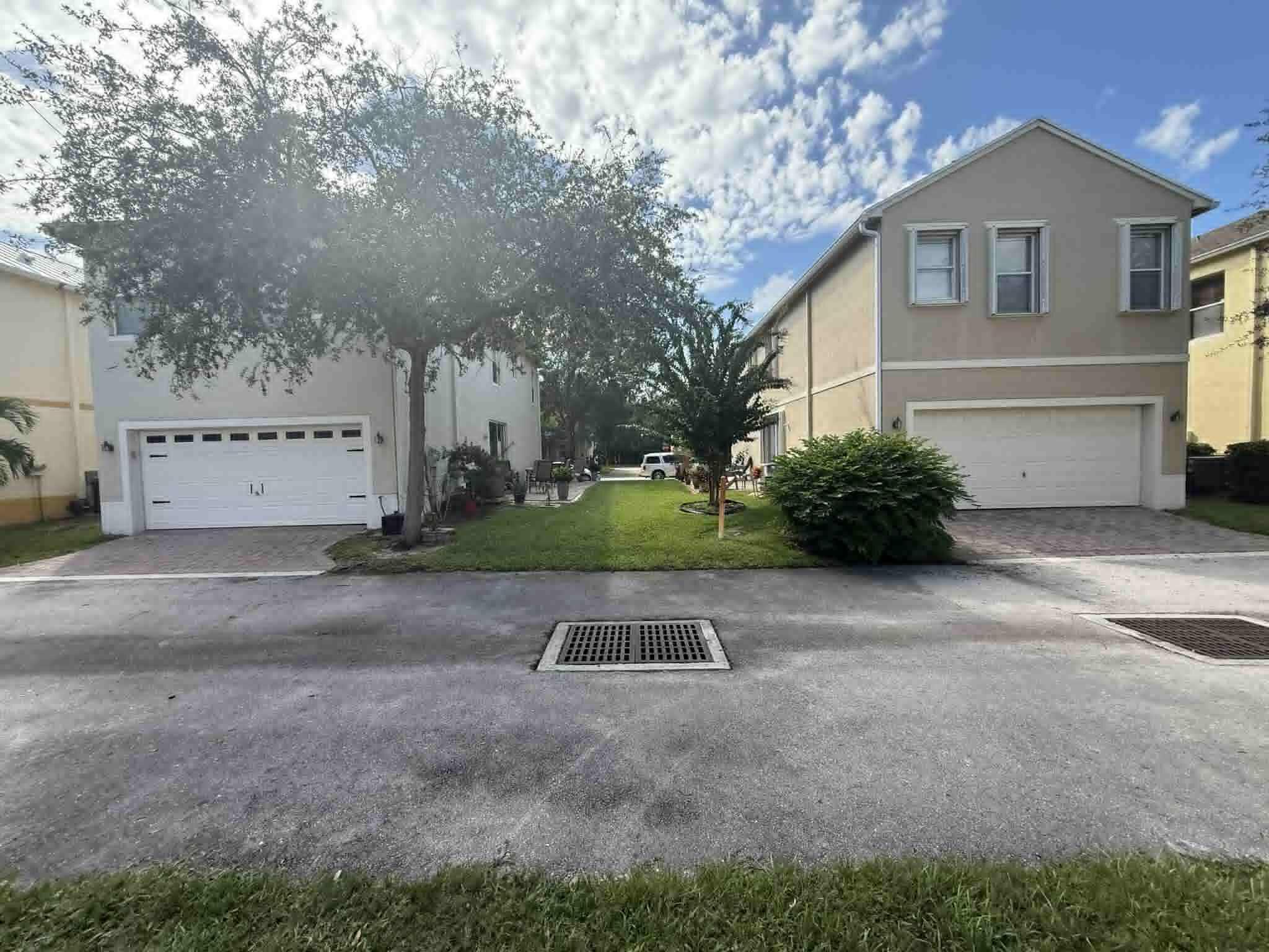 EAST LAKE VILLAGE NO 3 - Land