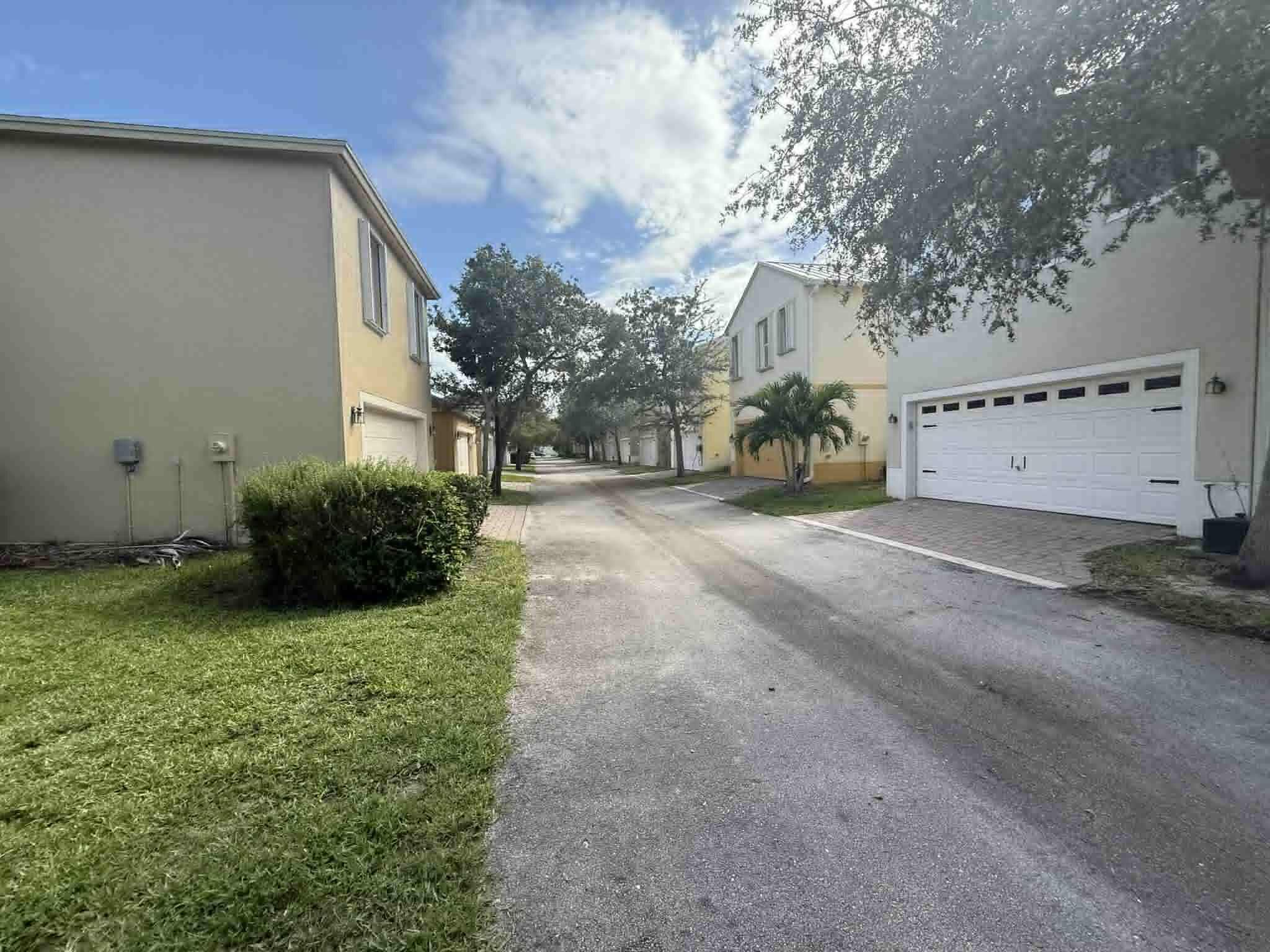 EAST LAKE VILLAGE NO 3 - Land