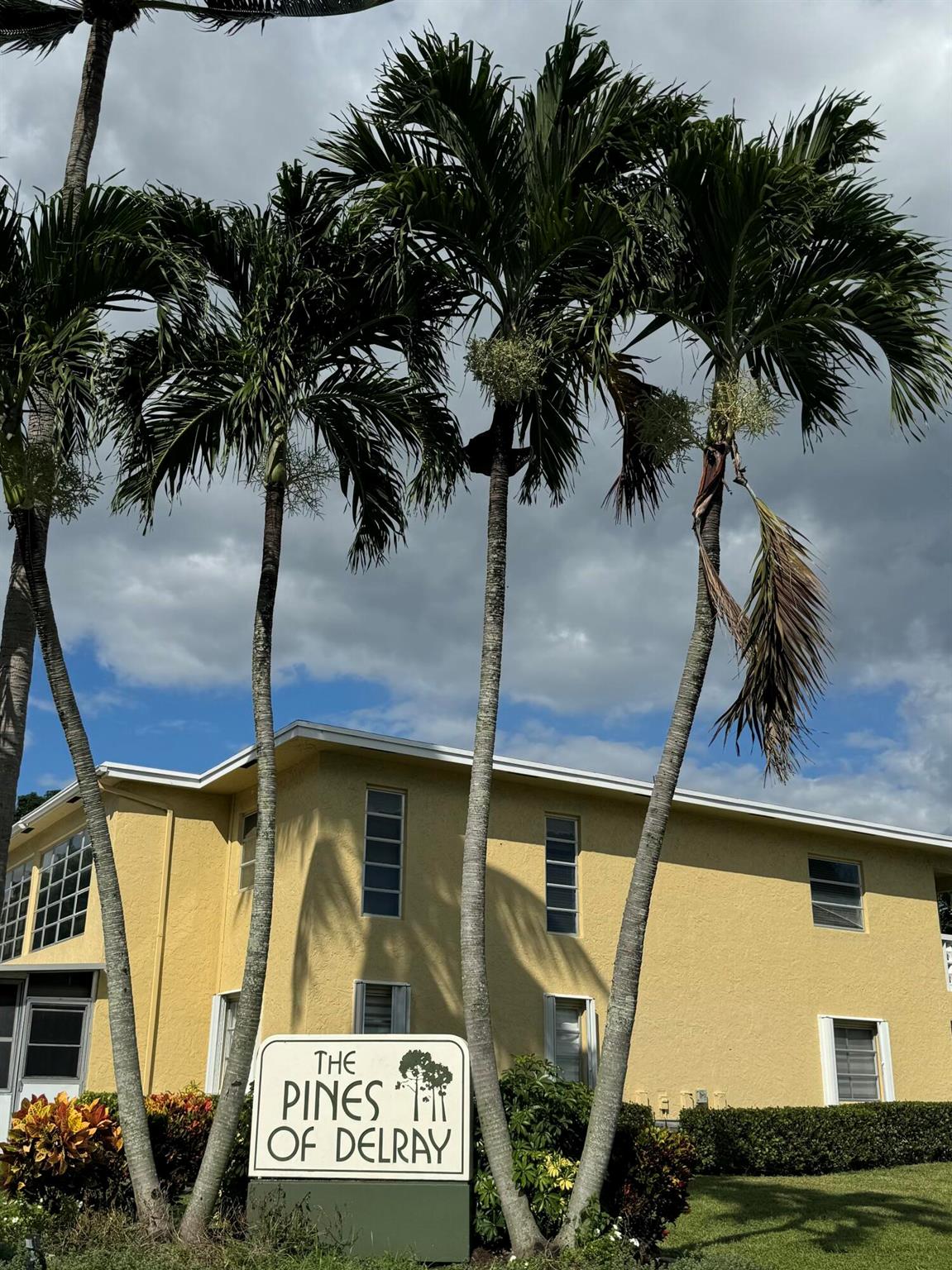 PINES OF DELRAY COND - Residential