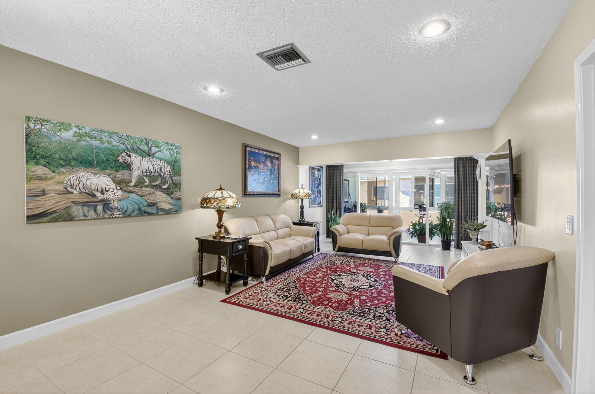 PINES OF DELRAY COND - Residential