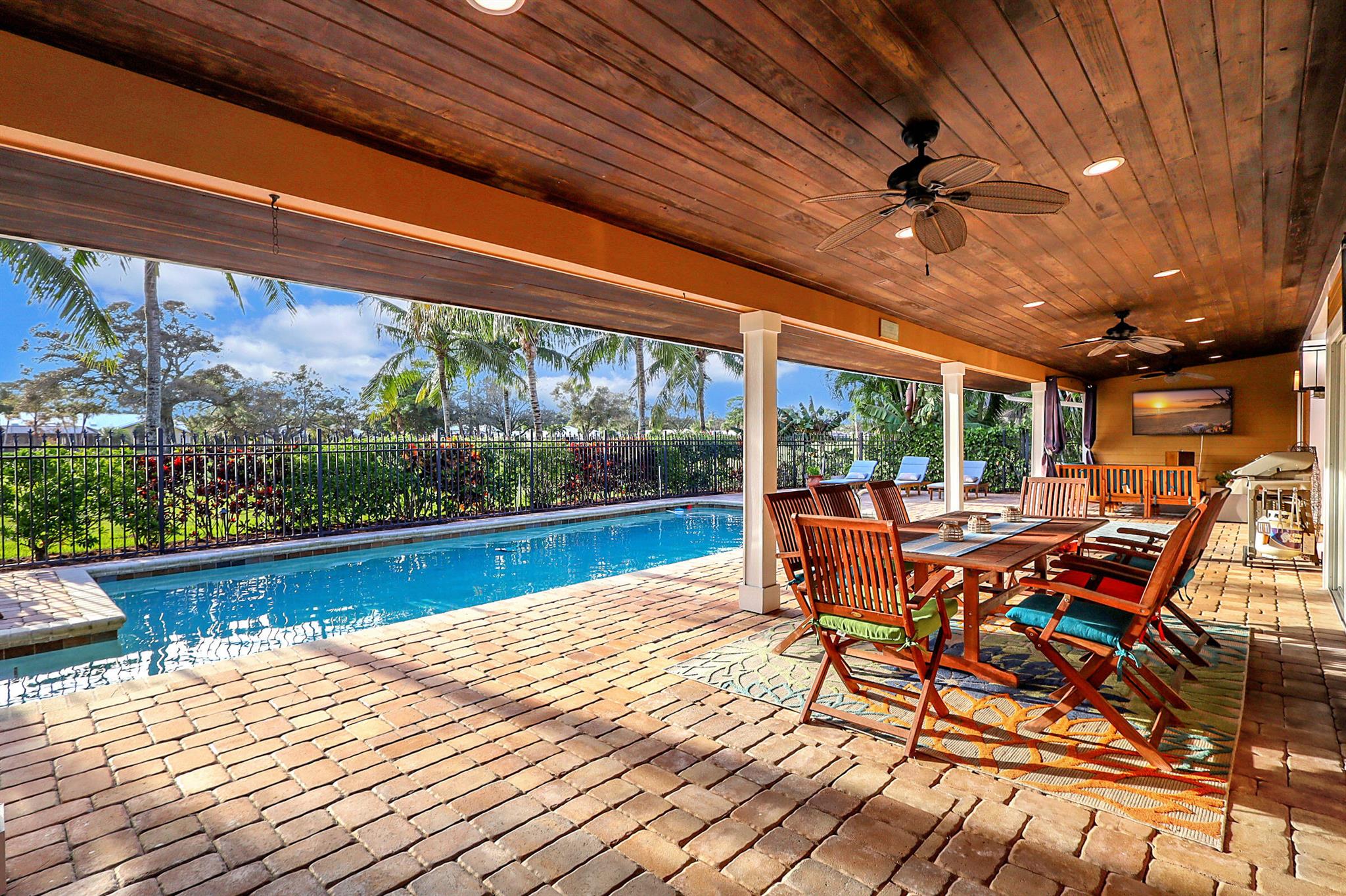 YACHT & COUNTRY CLUB OF S - Residential Lease