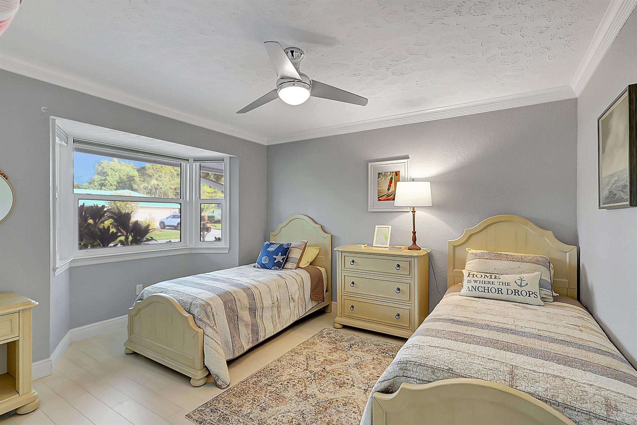 YACHT & COUNTRY CLUB OF S - Residential Lease