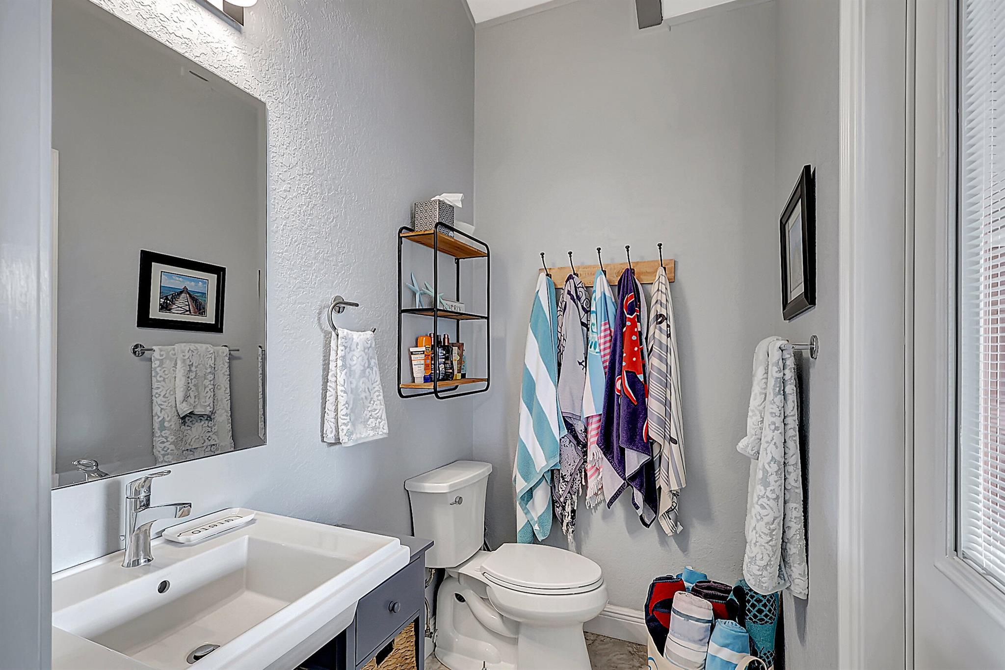 YACHT & COUNTRY CLUB OF S - Residential Lease