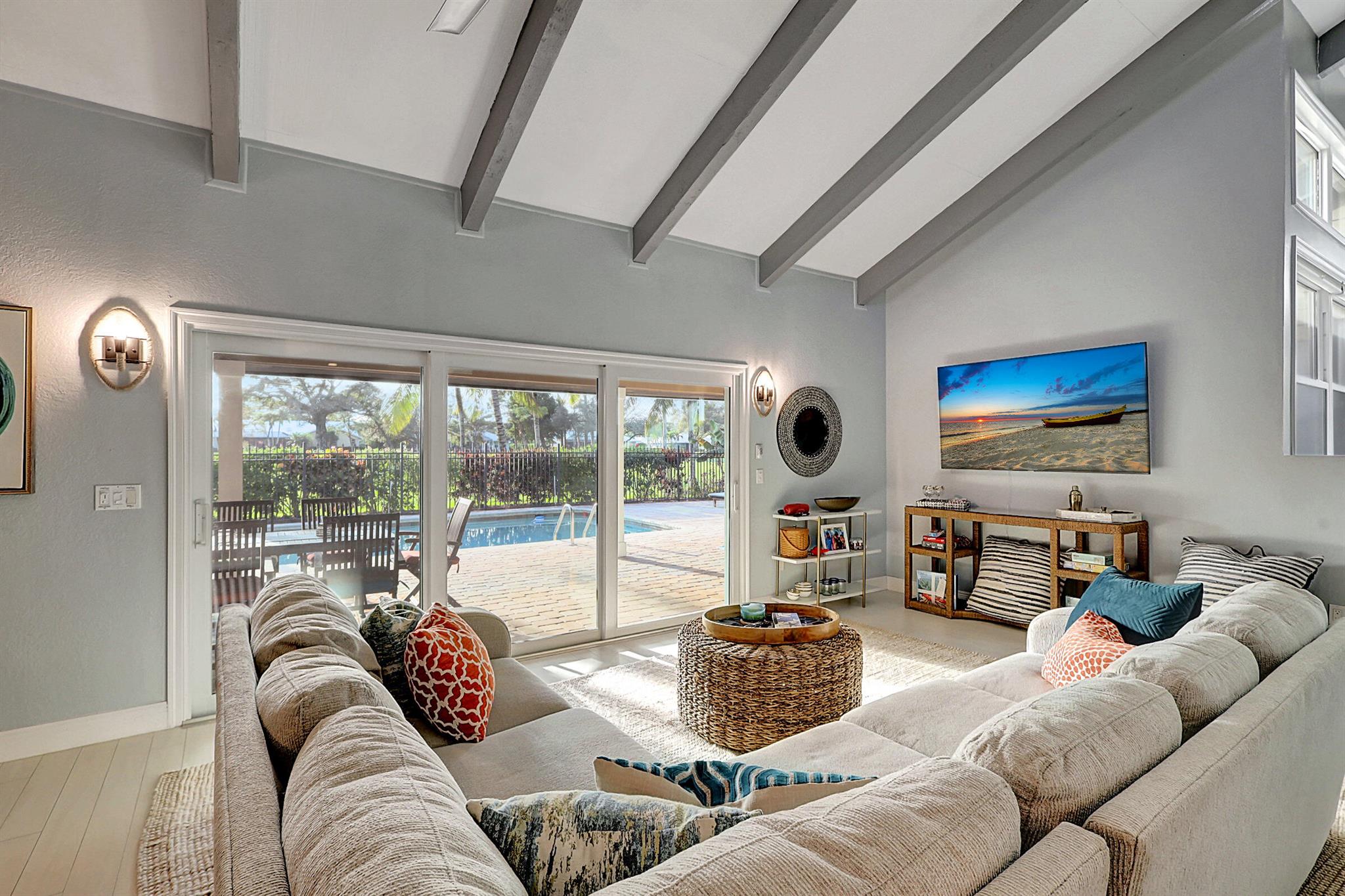 YACHT & COUNTRY CLUB OF S - Residential Lease