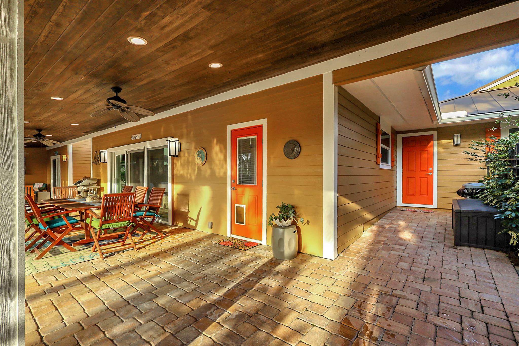 YACHT & COUNTRY CLUB OF S - Residential Lease