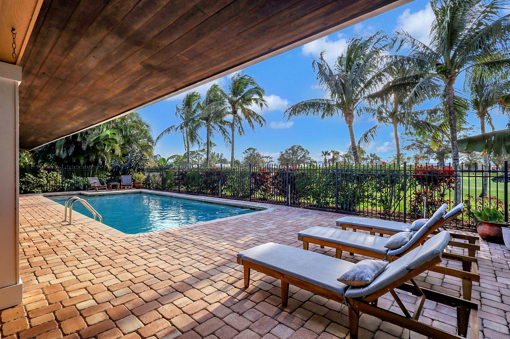 YACHT & COUNTRY CLUB OF S - Residential Lease