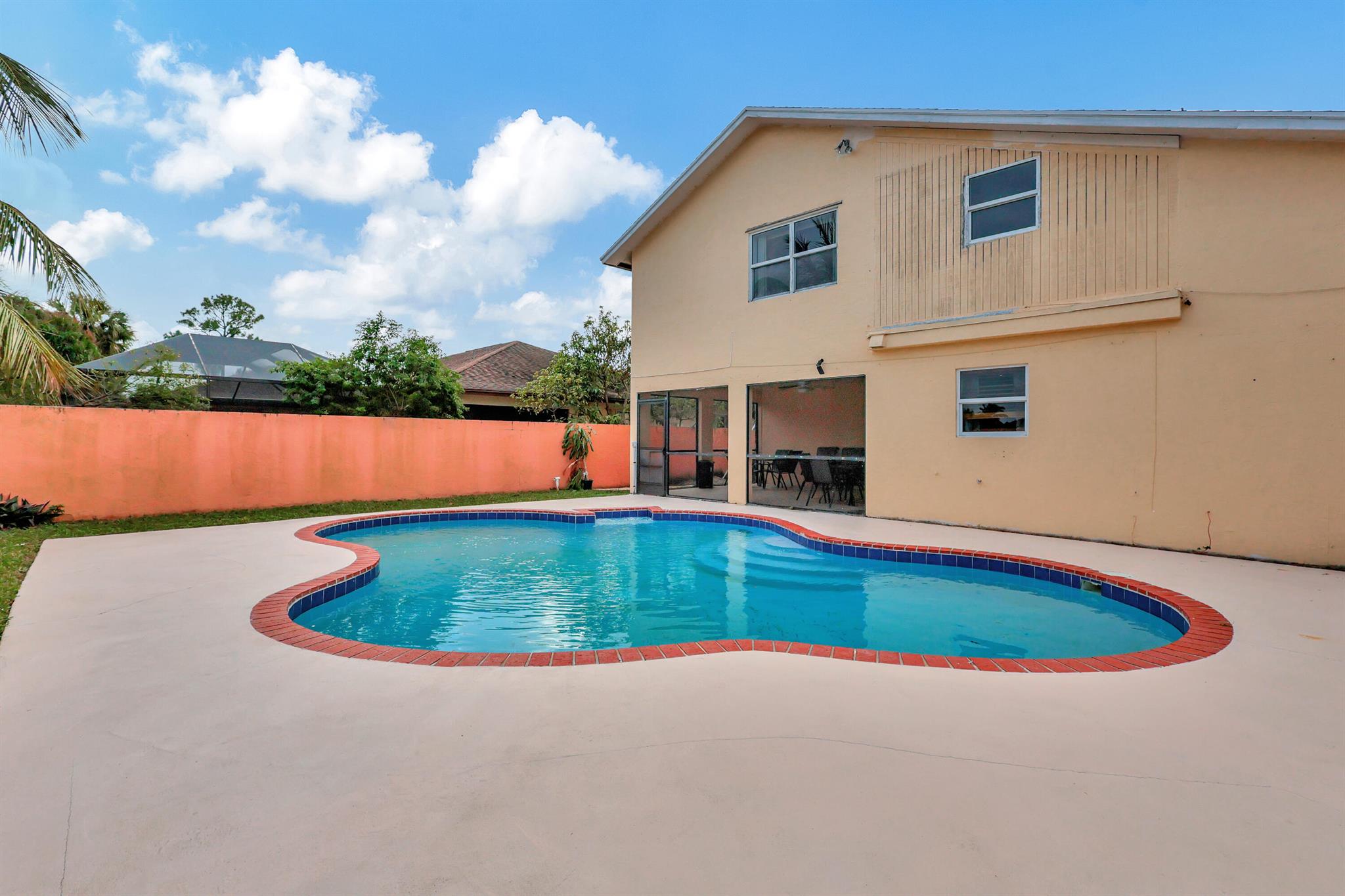 WOODED ACRES - Residential