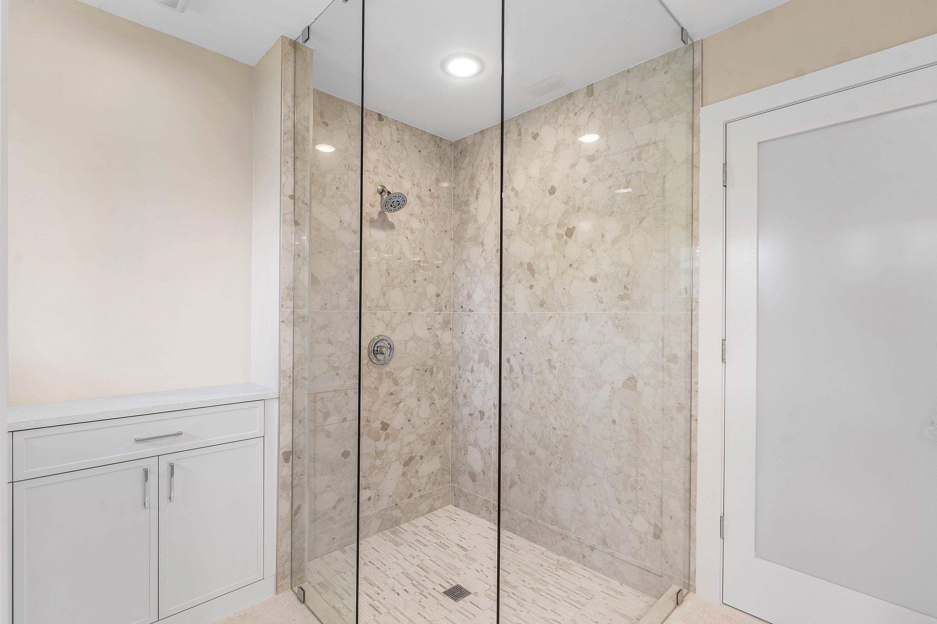 EASTPOINTE - Residential