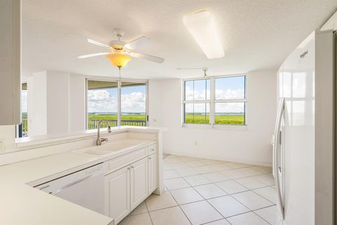 A home in Hutchinson Island