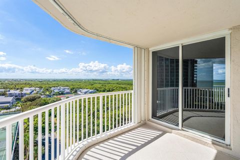 A home in Hutchinson Island