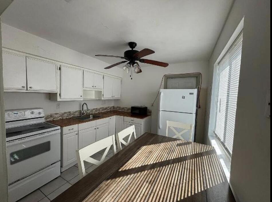 LINWOOD GARDENS NO 2 - Residential Lease