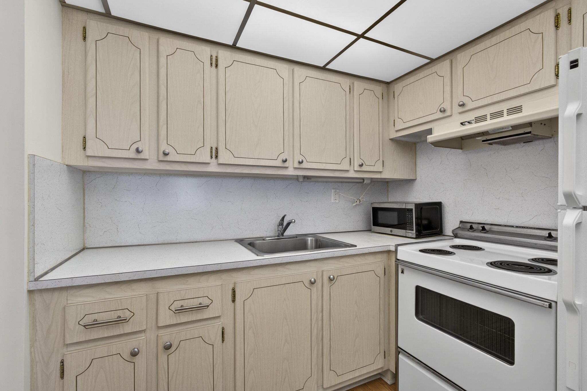 BEDFORD CONDO - Residential