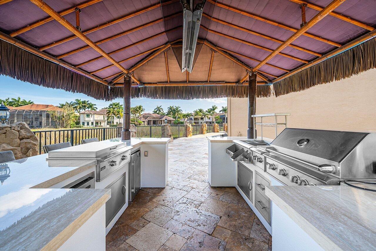 VERSAILLES - Residential