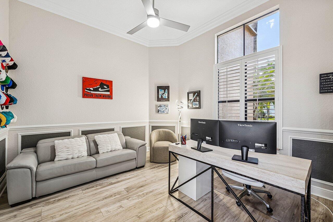 VERSAILLES - Residential