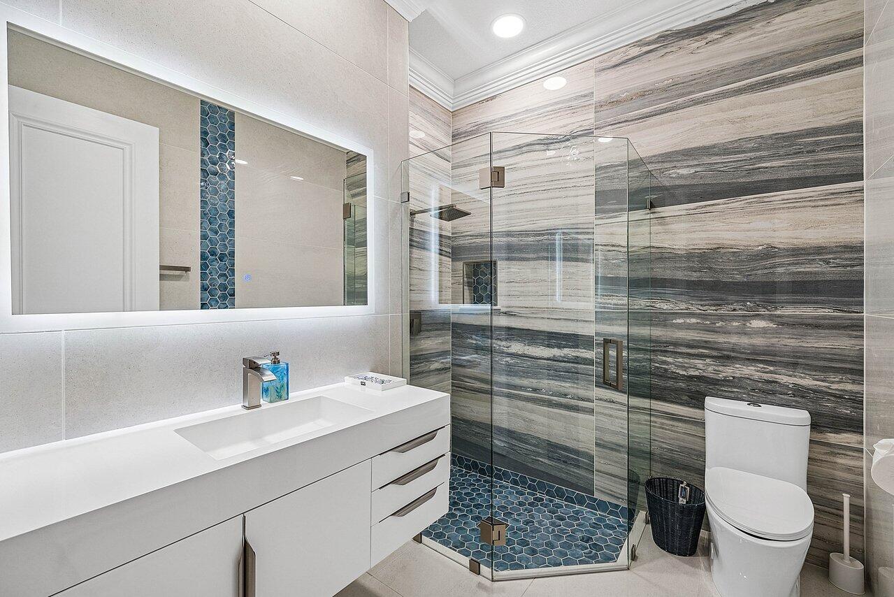 VERSAILLES - Residential