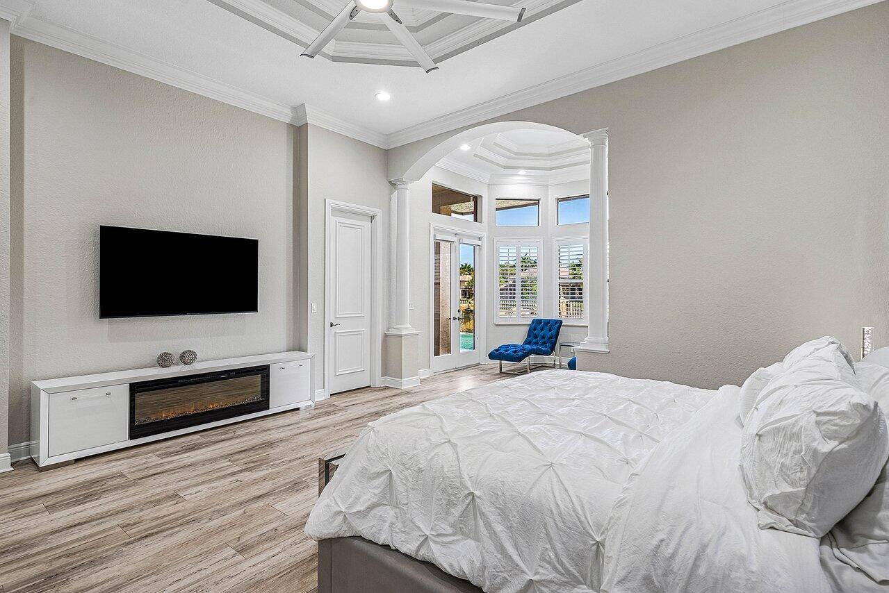 VERSAILLES - Residential